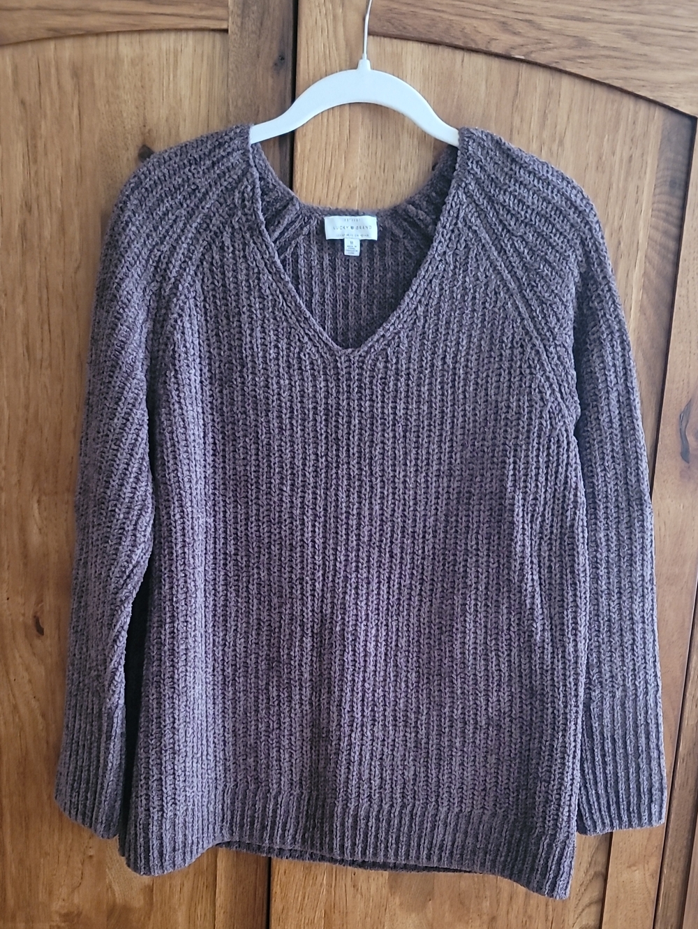 Lucky Brand Ribbed V-Neck Sweater in Taupe Brown